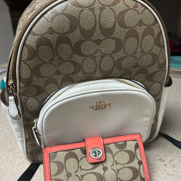 Signature canvas Coach Backpack - Picture 10 of 17